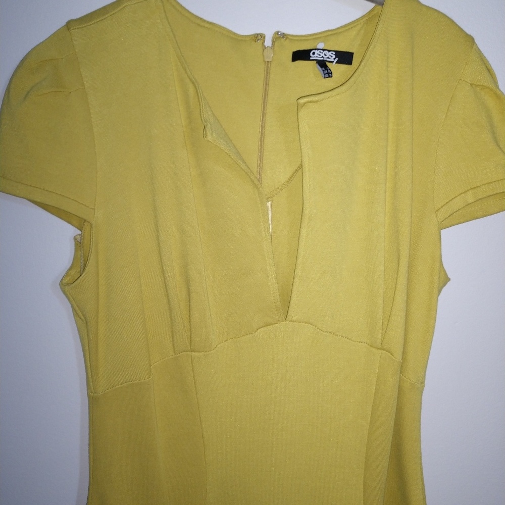 ASOS wiggle dresses - Picture 4 of 6